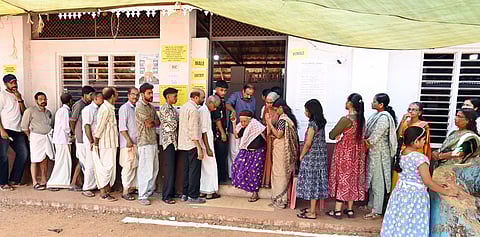 Many leaders stayed on the phone from early morning, gathering feedback from booth-level workers.