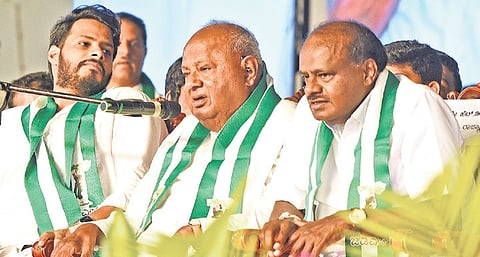 JDS supremo HD Deve Gowda addresses the crowd
