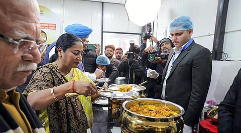 Delhi to set up rest hubs with food, utilities for gig workers, link them to Atal Canteens