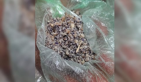 Doctors informed them that the powder had been mixed with poisonous pellets.