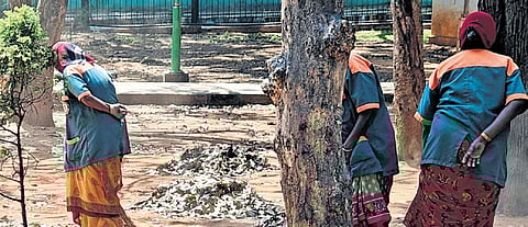 Regularised Bengaluru pourakarmikas allege extortion by contractors despite govt order