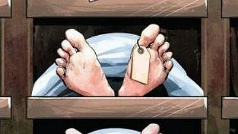 A team of cops rushed to the spot and shifted the body to the mortuary at Mahbubabad Government Hospital for a postmortem.