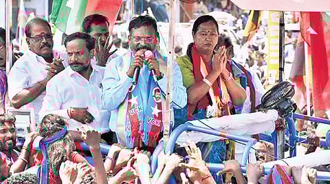 Though there were reports of a rift between Premalatha and Thol Thirumavalavan, his campaign in the constituency and subsequent clarification have strengthened her prospect.