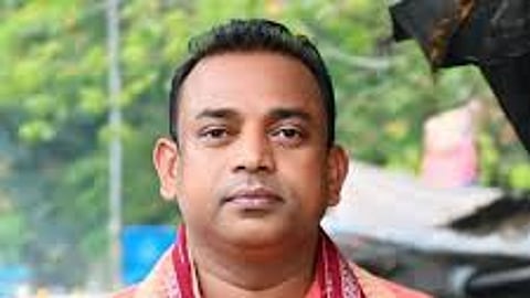 The programme was formally launched in Pitamahul under Birmaharajpur tehsil where local MLA Raghunath Jagdala handed over the pattas to beneficiaries from Chauhanpur mouza.