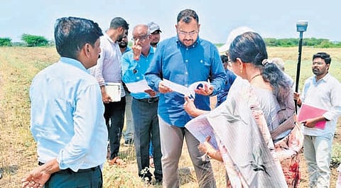 APCRDA Additional Commissioner A Bhargava Teja, inspected the ongoing enjoyment survey in Vaddamanu, Karlapudi, and Endrayi villages, issuing directions to officials and survey staff.
