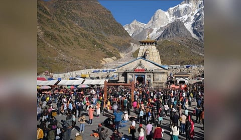 Devotees visiting the Kedarnath dham.