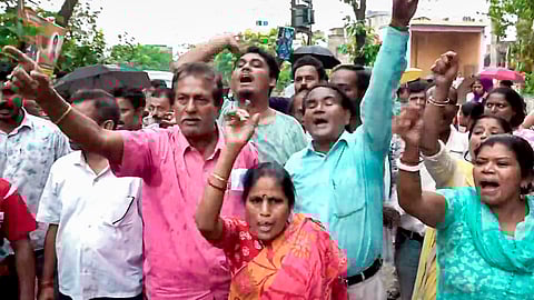 BJP and TMC supporters after a clash and protest broke out during the second and final phase of the West Bengal Assembly elections in North 24 Parganas on Wednesday, April 29, 2026.