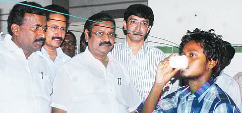 Health department uses neem juice to add zest to dengue battle