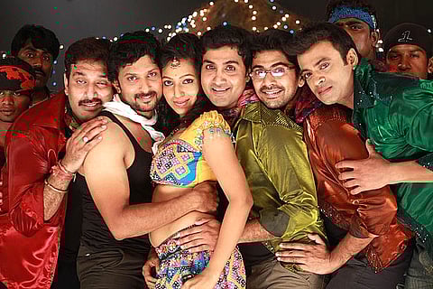 'Yaarukku Theriyum' (Tamil)