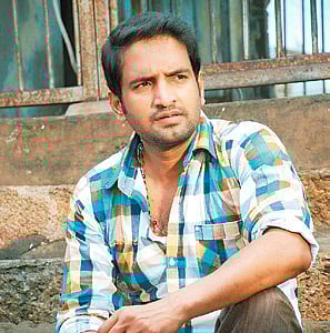 Santhanam too hot for a romantic pair?