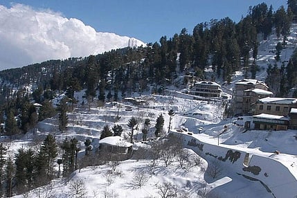 Himachal Pradesh reels under cold wave
