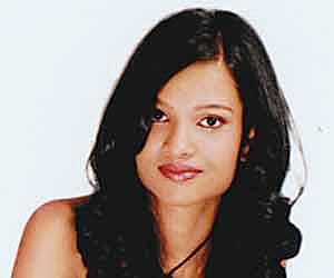 Auto driver, engg student and fit to be a model