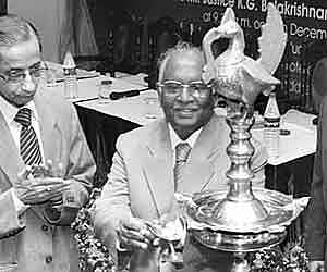Chief Justice of India Justice K G Balakrishnan inaugurating the training programme for mediators (judicial officers and lawyers) as part of the Media