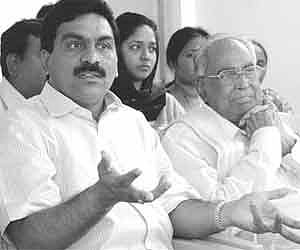 MP Lagadapati Rajagopal addressing the media along with Minister for Municipal Administration, Koneru Ranga Rao, on Ayesha murder case, at his office