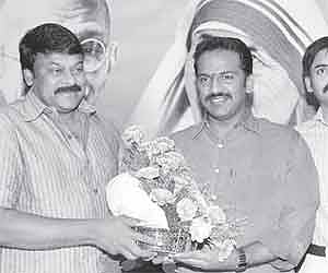 WELCOME: Praja Rajyam Party chief Chiranjeevi and Yuva Rajyam president Pawan Kalyan welcoming Vijayawada East MLA Vangaveeti Radhakrishna (centre) in
