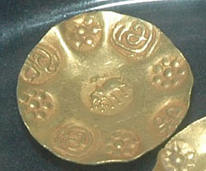 Post offices launch sale of gold coins