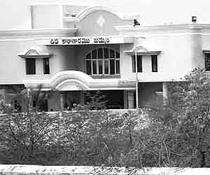 Prisoners shudder as death stalks jail