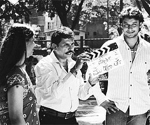 Porki starts with a shot in B’lore