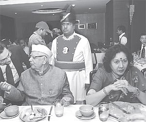 The launch of the Thai restaurant witnessed eminent personalities, including Andhra Pradesh Governor Narayan Dutt Tiwari, former Deputy Prime Minister