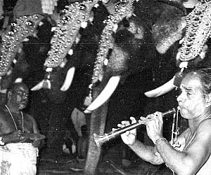 Kurumkuzhal melodies