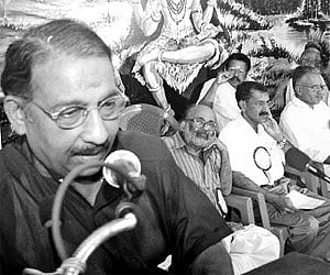 Actor Nedumudi Venu delivering the inaugural speech at the state meet of the Kerala Jyotisha Parishad in Thrissur on Sunday.