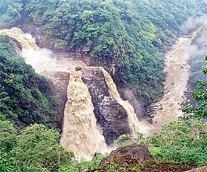Magod Falls