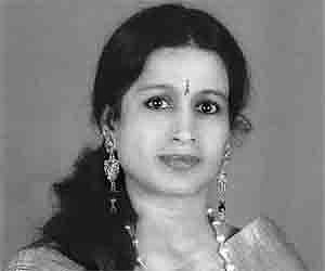 Sticking to tradition, yet modernising art