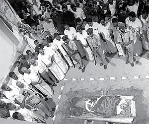 State honours to veteran CPM leader E Balanandan before the funeral on the Kalamassery area committee office premises in Kochi on Monday/Rajeev Prasad