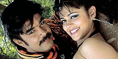 Adithi and Sundar C in 'Aintham Padai'