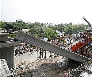 The collapsed bridge. (Photo: AP)