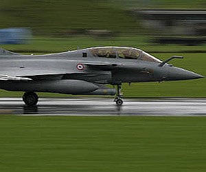 A French Rafale aircraft, of the type which is in the fray for contracts. (File photo: Reuters)