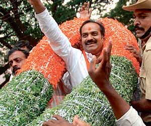 Mohan steals super cop’s show