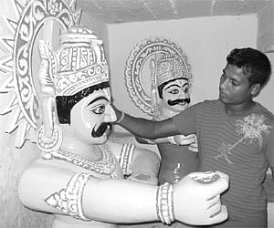 Preparation on in full swing for Rath Yatra at Cuttack on Friday