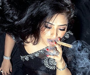 Mumtaz returns as baddie