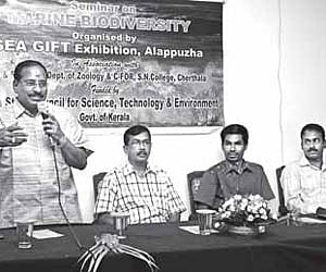 SN College RDC convener K P Natarajan inaugurating the seminar on Marine Biodiversity organised by Seagift Exhibition, Alappuzha, in association with