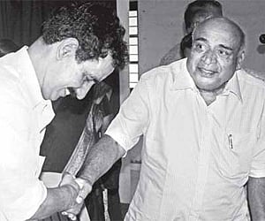 Pinarayi promoting ‘Faris Aboobacker brand of politics’