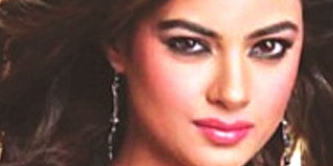 Nila bids adieu to films with a swan song