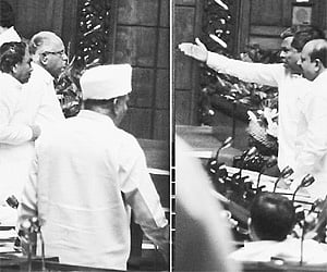 Chief Minister BS Yeddyurappa (left) and Opposition leader Siddaramaiah ‘in action’ during Special Assembly session in Bangalore on Monday.