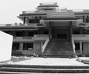 The library that has been handed over to Gulbarga University for research on Basava dharma. ENS