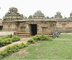Kambadahalli, one of the oldest Jain religious centres in Karnataka, is a must-visit in the tourist itinerary of every heritage lover