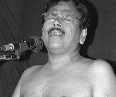 An outlandish Ustad amidst pandits