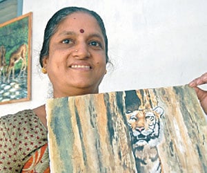 V Lokesh receiving the Best Creative Child with Disabilities Award in Delhi from D Napoleon, Minister of State for Social Justice and Empowerment.