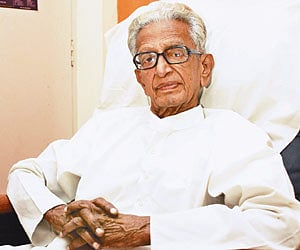 V Kalyanam| Martin Louis.