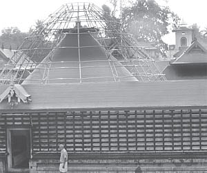 Poornathrayeesha temple renovation begins