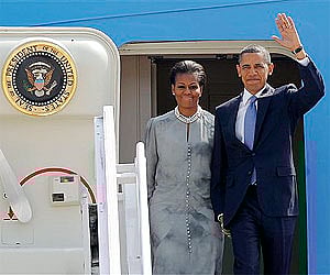 US President Barack Obama and wife Michelle arrive in Mumbai on Air Force One. AP