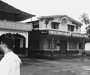 (Express News Photo)