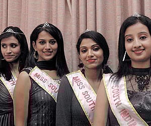 Hairomax Miss South India 2010: Awesome foursome