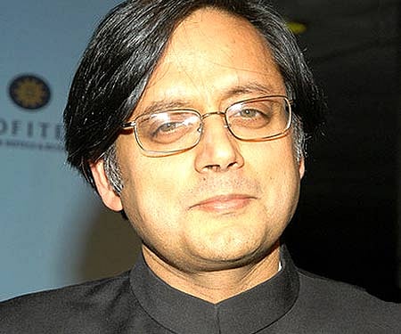 Shashi Tharoor (Pic: Sampurn Pix)