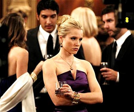 Actress Kristen Bell on set while shooting a scene for the upcoming Showtime television series 'House of Lies' in Los Angeles (AP Photo/Matt Sayles).