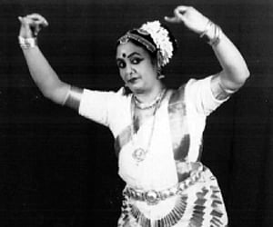 Art has the ability to reveal truth